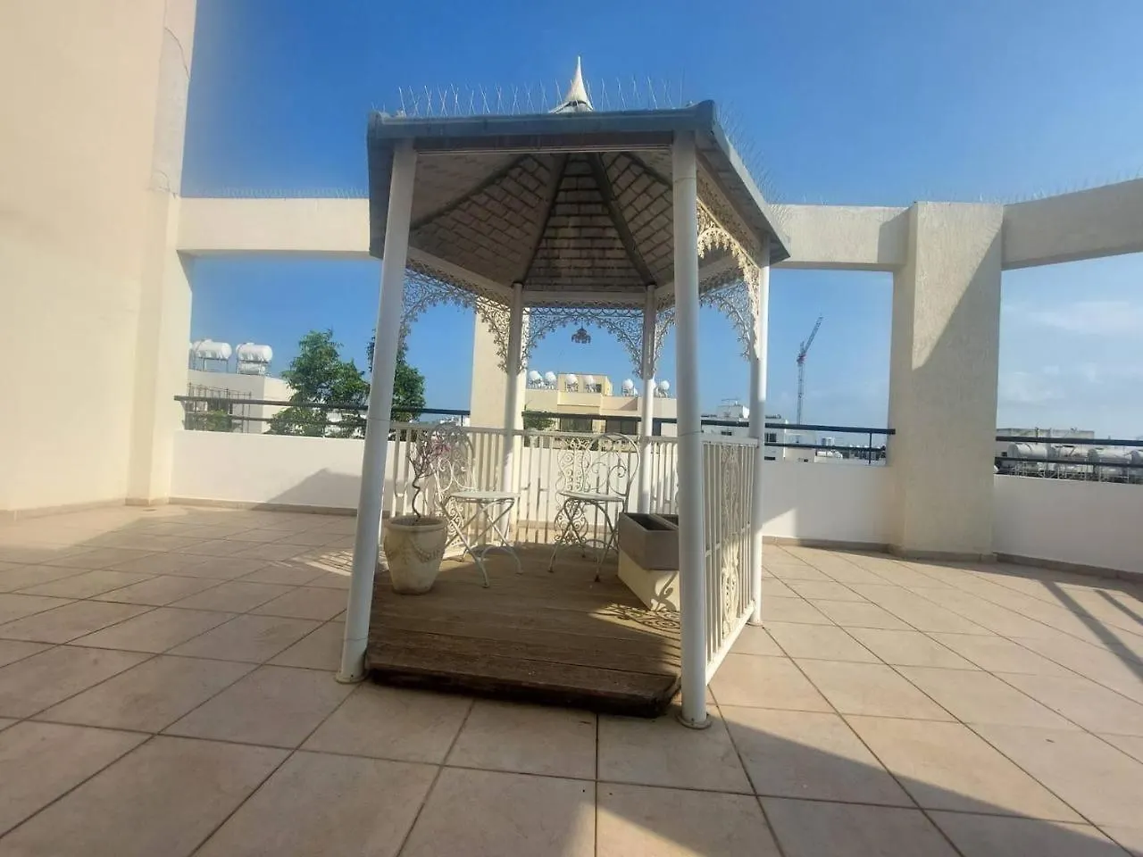 Central 1 Bedroom Lux Apartment Larnaca